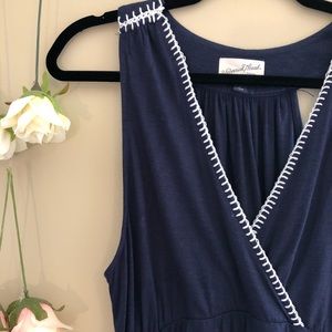 Navy blue tank with white embroidery